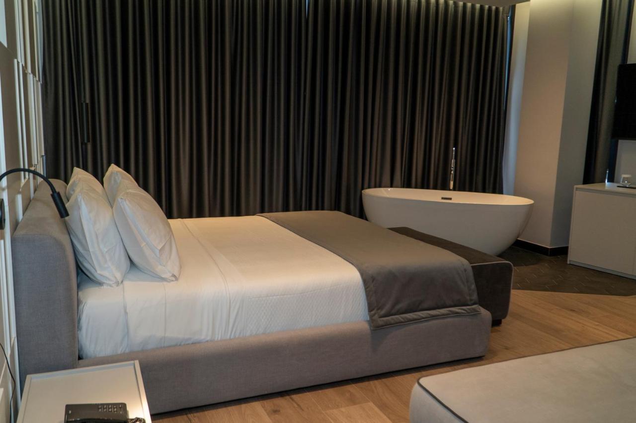 Center Hotel Sarande Exterior photo