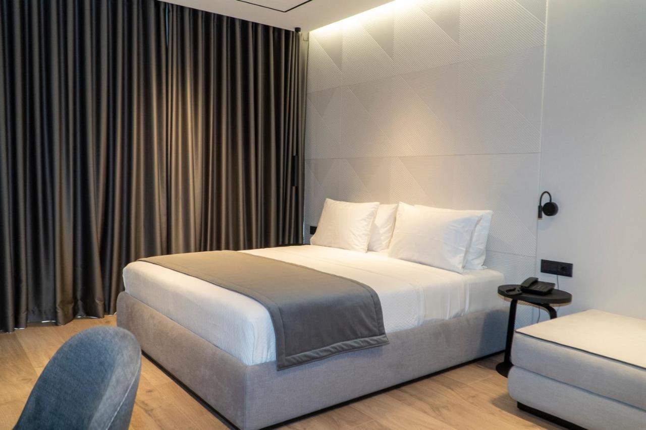 Center Hotel Sarande Exterior photo